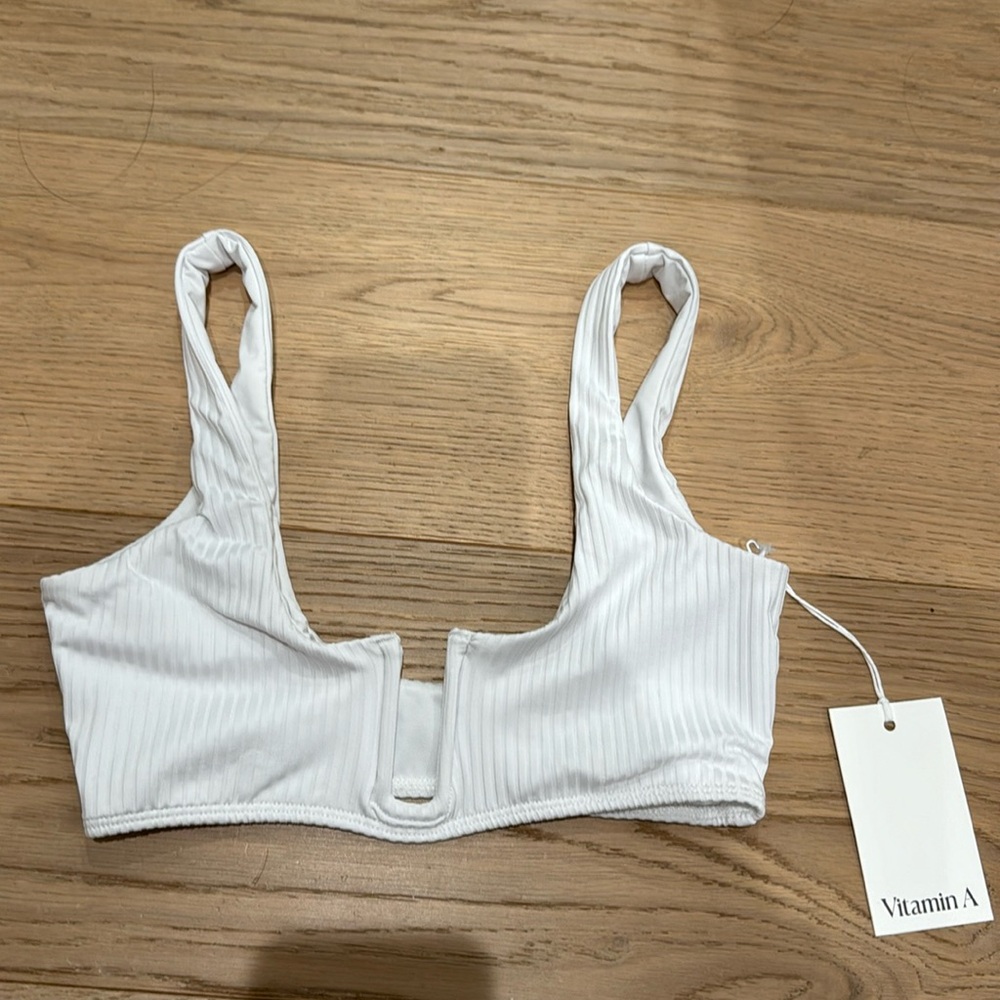 NWT Vitamin A Bikini Top